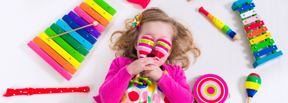 Parent & toddler morning. Join us for farmyard fun and musical play!