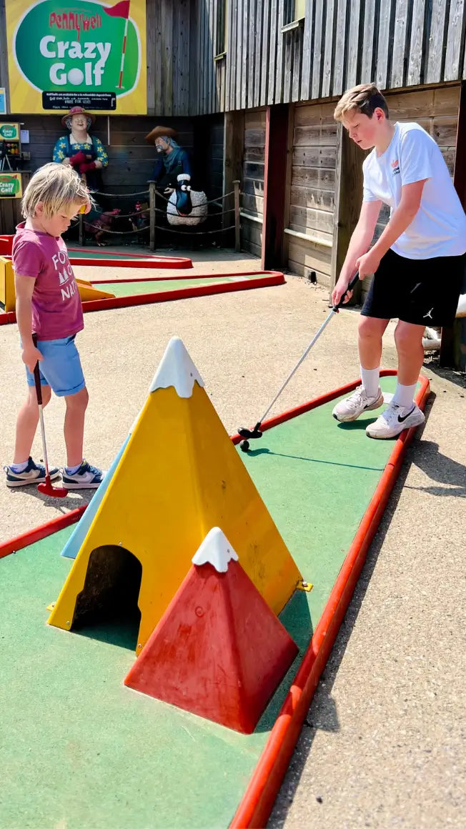 ⛳Crazy Golf